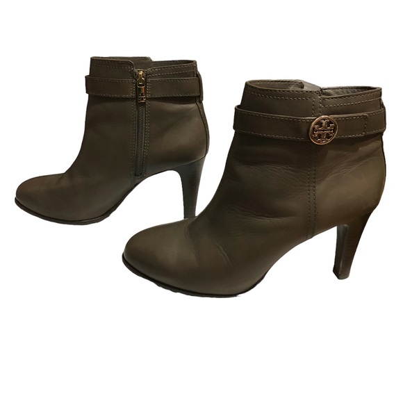 TORY BURCH Taupe Bristol Side Zip Heels Booties - Picture 5 of 12